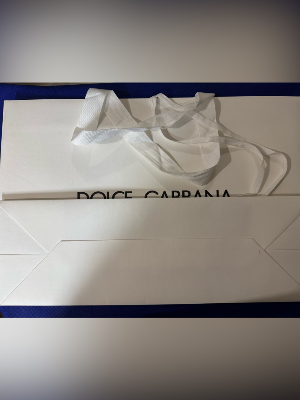 Dolce & Gabbana 💯% Authentic Iconic White Shopping/gift paper Bag w/ inner ties - Picture 6 of 6